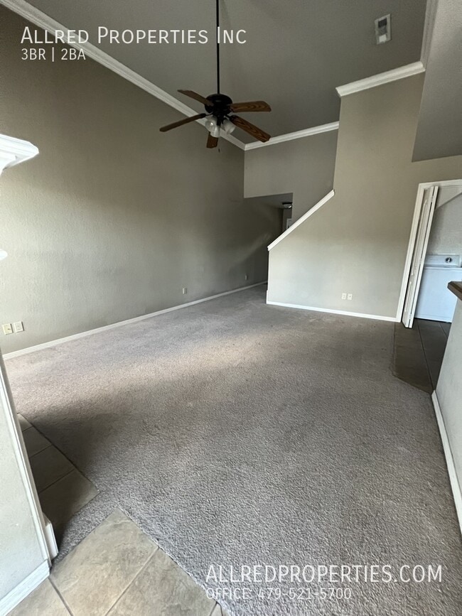 Photo - 1716 N Chestnut Ave