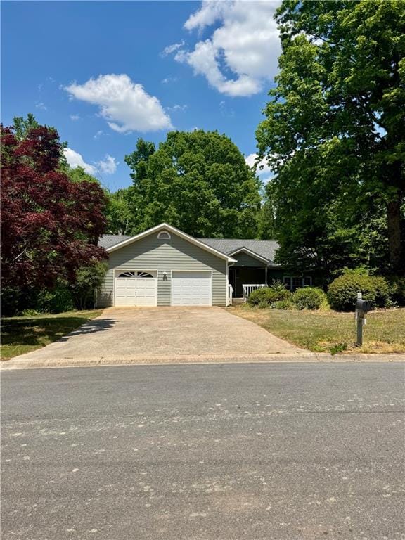 Building Photo - 910 Thousand Oaks Dr