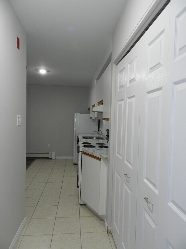 Photo - 3034 Windsor St Unit 205