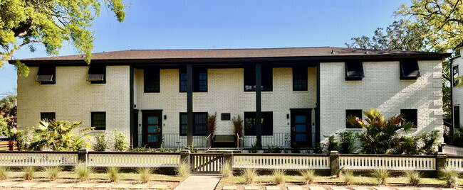 Building Photo - 171 3rd Ave Unit C Rental