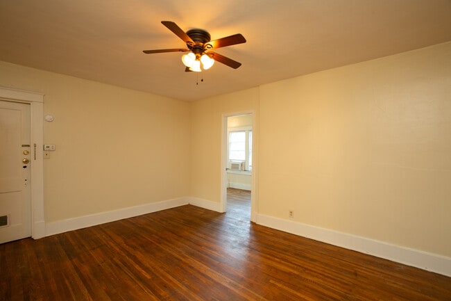 Photo - 201 Lauderdale Rd Unit 201 B Lauderdale Rd