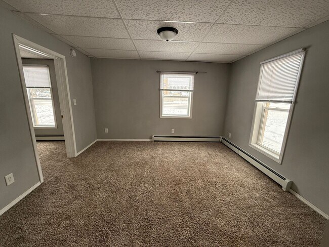 Photo - 4 Bed 2 Bath Home