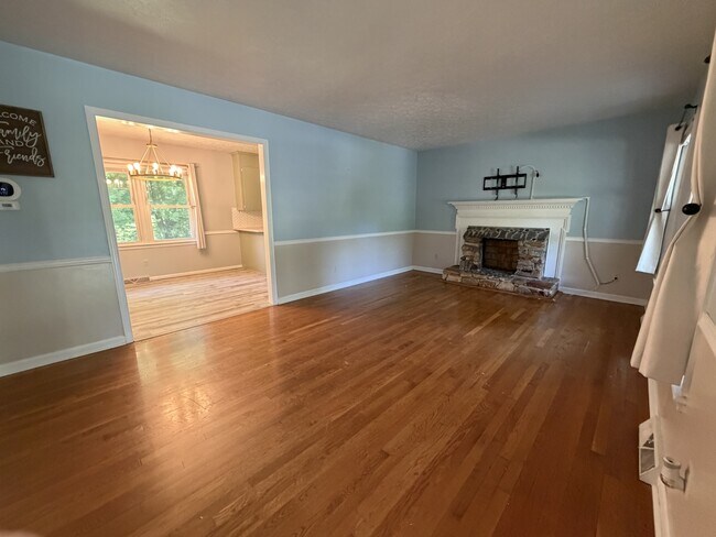 Photo - 1125 Sheffield Dr