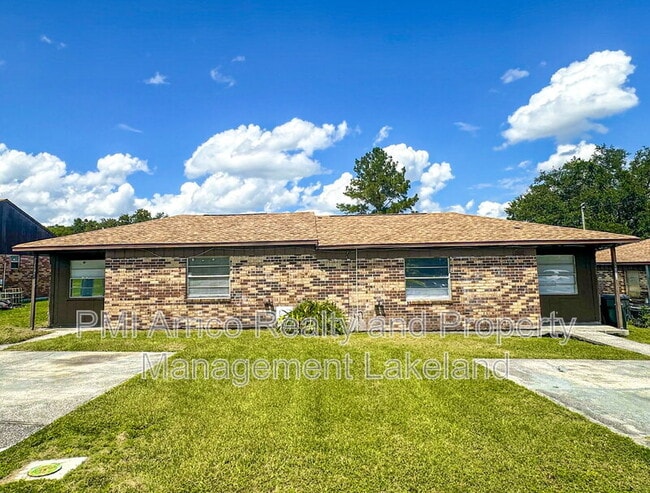 Building Photo - 3214 Crystal Hills Loop S Rental