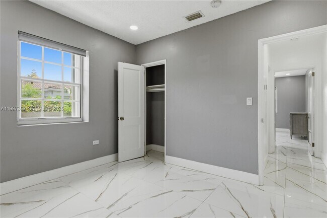 Photo - 11221 NE 9th Ave Unit 0