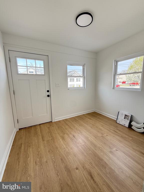 Building Photo - 2125 Oakland Rd