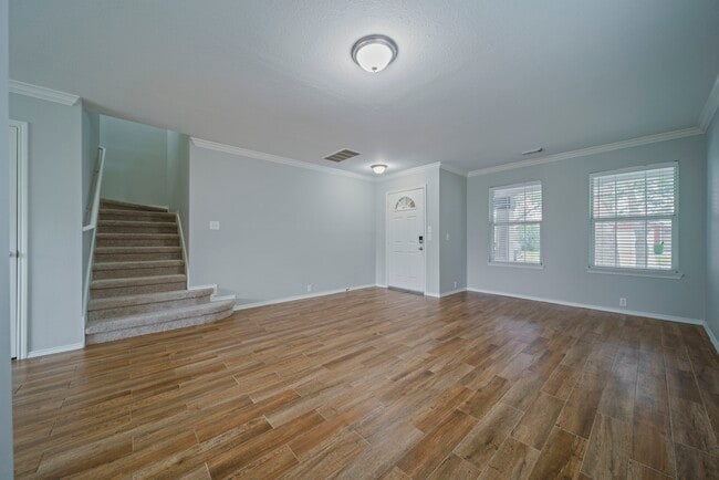 Photo - 10411 Deer Branch