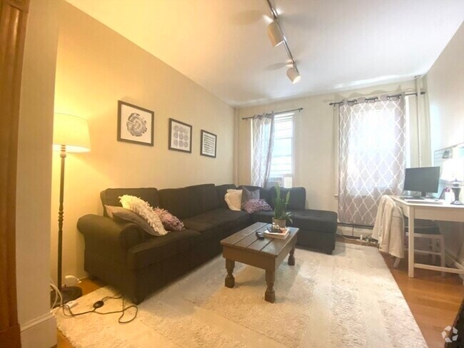 Building Photo - 37 Garden St Unit 41-4 Rental
