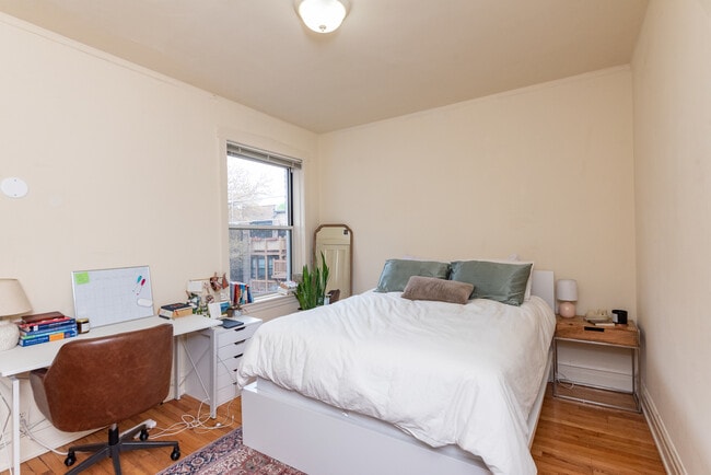 3413 N Elaine Pl Unit 2