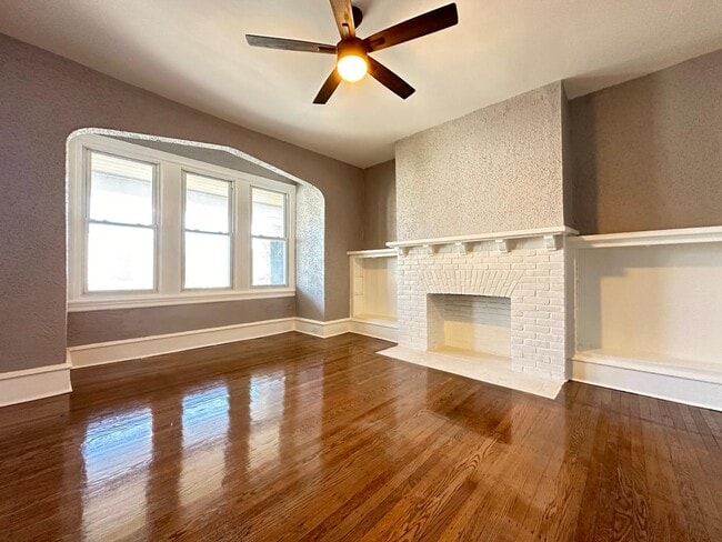 Building Photo - 114 S 54th St Unit B