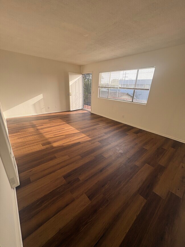 Photo - 533 Hyde Park Pl Unidad 3