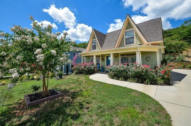 Photo - 3 Bedroom Beautiful Cleveland Home!