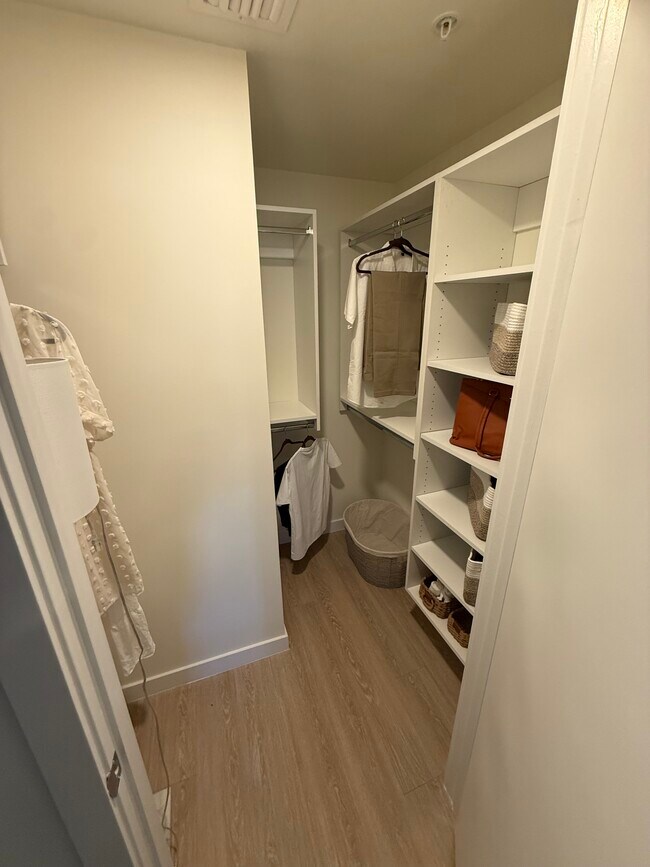 Photo - 19448 NE 26th Ave Unidad A8