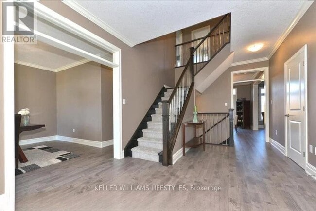 Photo - 3135 Pincombe Dr