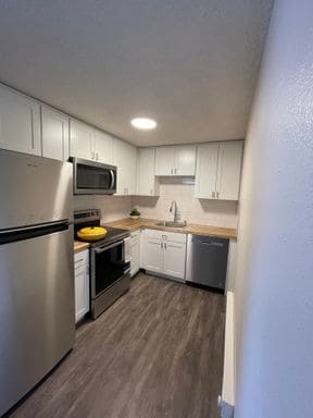 1bed at Sparks Apartments - Newly remodeled! - 1bed at Sparks Apartments - Newly remodeled! Unit 03