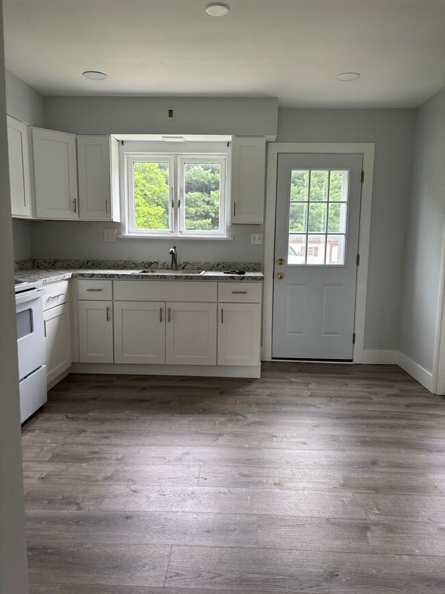 Photo - 1314 Willowbrook Rd