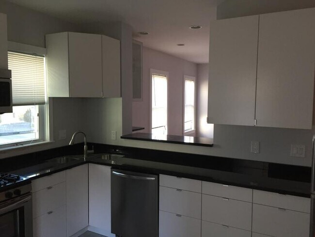 Photo - 278 Cypress St Unit 3