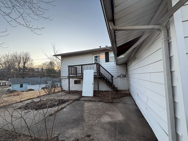 Photo - Spacious 4 Bedroom/ 2 Bath Home for Rent !