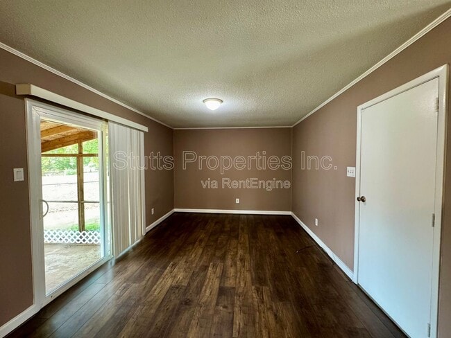 Photo - 101 Teks St