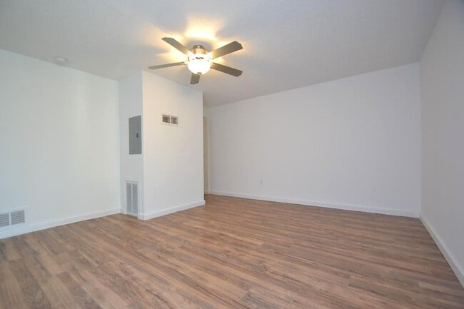 Photo - 361 Locust St Unit #4