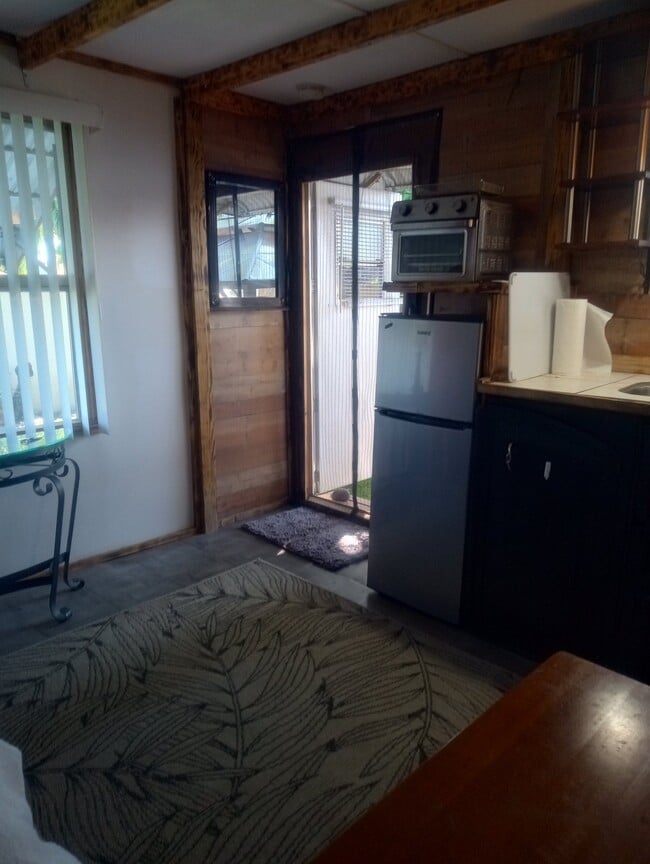 Photo - 200 NW 48th Ct