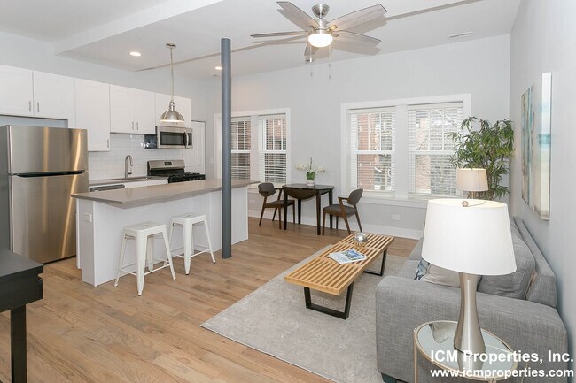 Photo - 2121 N Sedgwick St Unit 2107-2