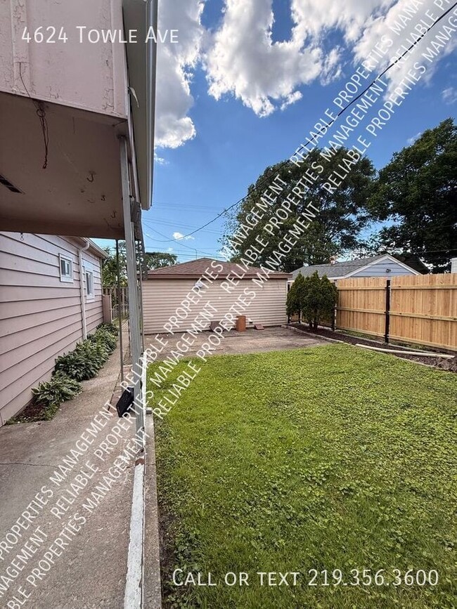 Photo - 4624 Towle Ave