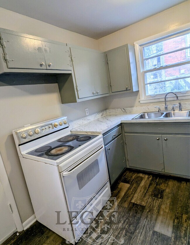 Photo - 1906 Laurinda Dr