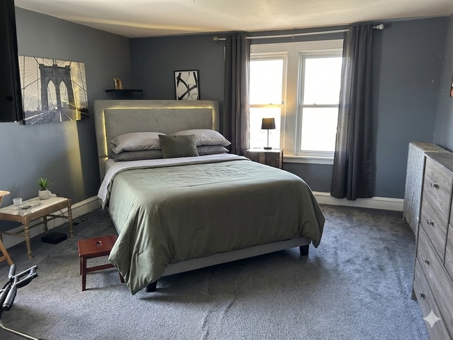 50 Bellevue Ter