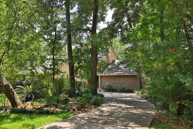 44 Indian Clover Dr