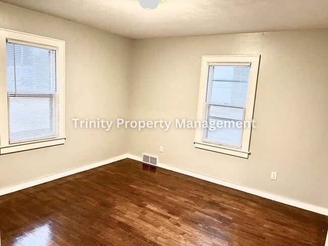 Photo - 1297 1/2 N 16th St