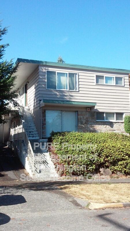 Building Photo - 1212 N 49th St