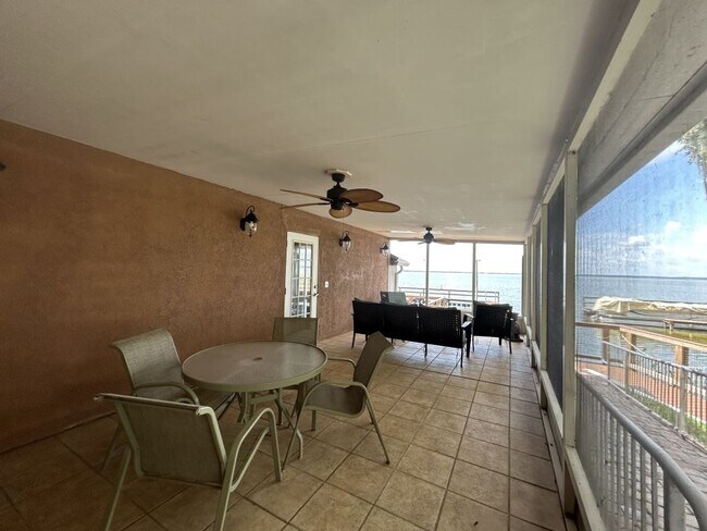 Photo - 13142 Grape Ave