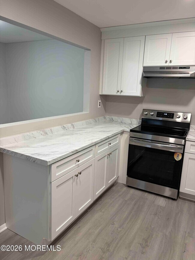 129 Amberly Dr