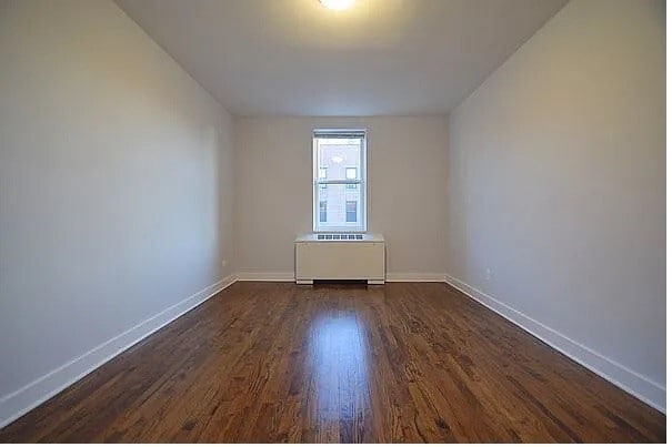 Photo - 1540 Pelham Pkwy S Unidad 6