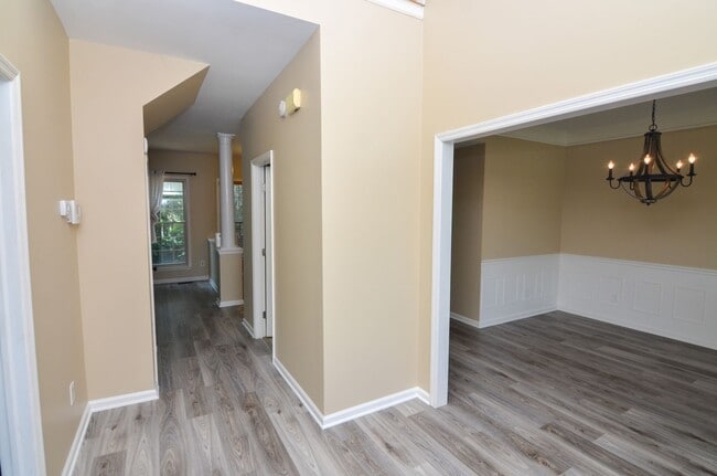 Photo - 511 Prince of Wales Ct