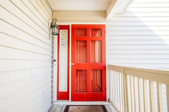 Photo - Furnished or Unfurnished Top Floor Condo