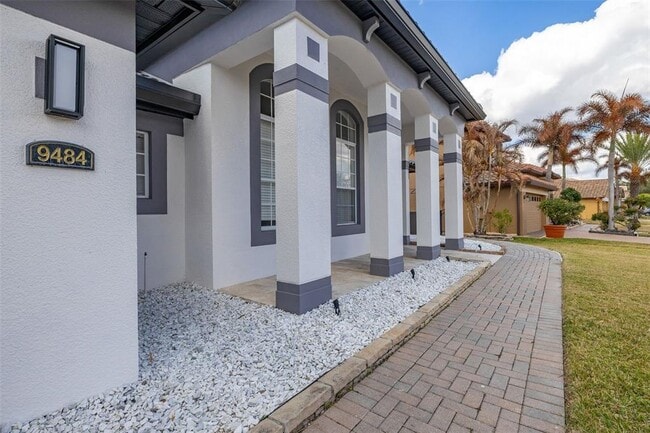 Photo - 9484 Walnut Crest Dr