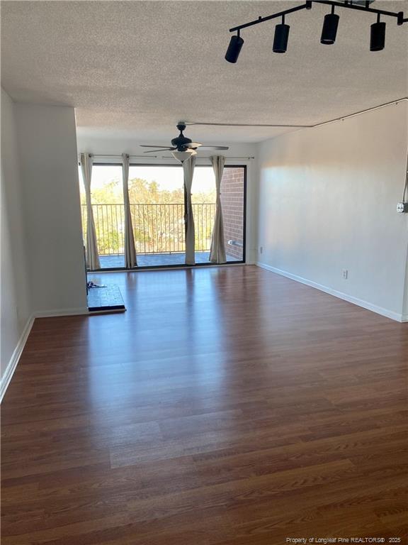 Photo - 1100 Clarendon St