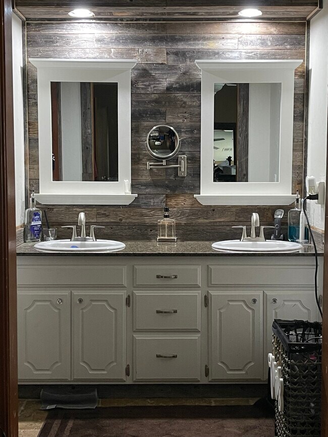 Photo - 19201 Aerial Rd