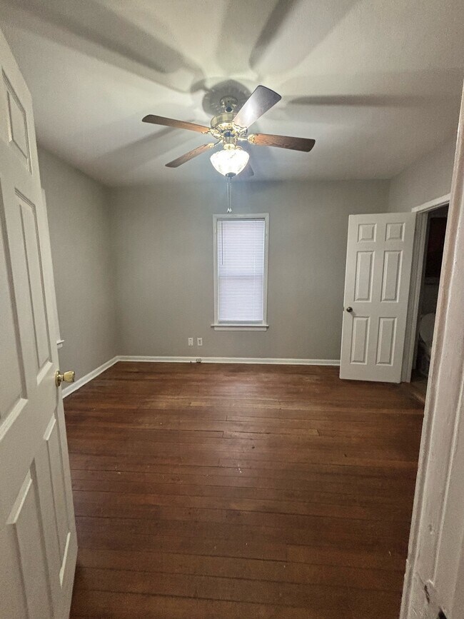 Photo - 2226 Parmele St