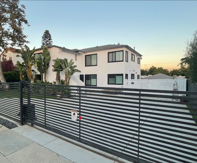 Building Photo - 3204 Castle Heights Ave Unit 3204 castle heights Rental