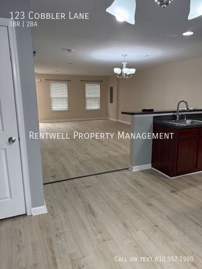 Photo - 123 Cobbler Ln