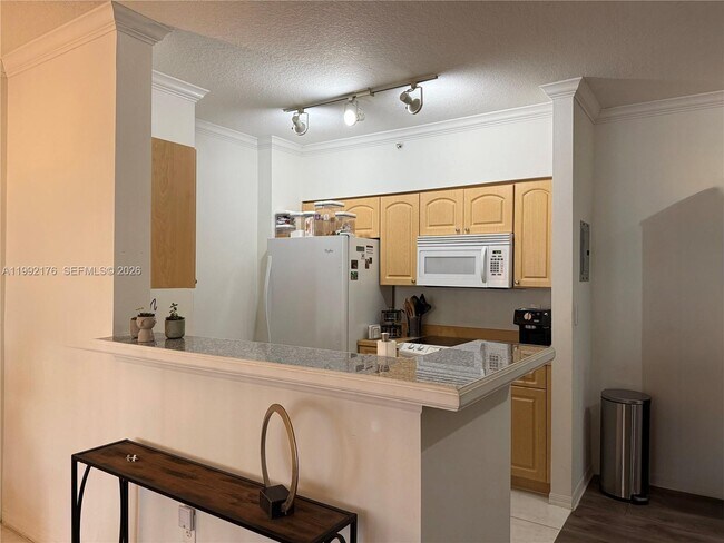 Photo - 6831 SW 44th St Unidad 203