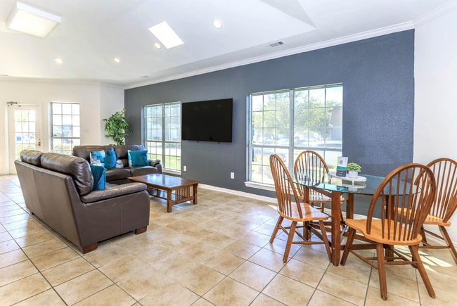 Photo - The Hayes Apartments