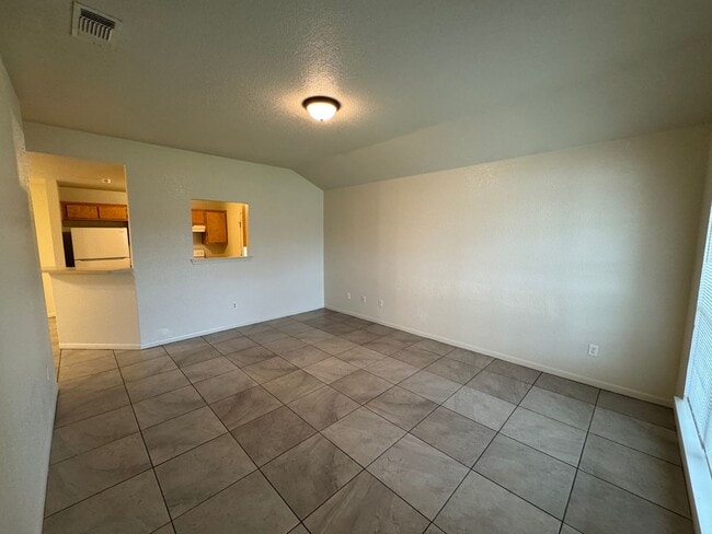 Photo - 2609 Vernice Loop Unit B