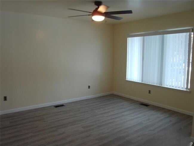 Photo - 33828 Stonewood Dr