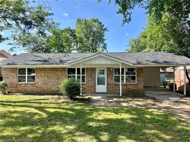 Building Photo - 1814 Tulsa St Rental