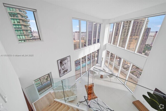 Building Photo - 60 SW 13th St Unit 2600 Rental