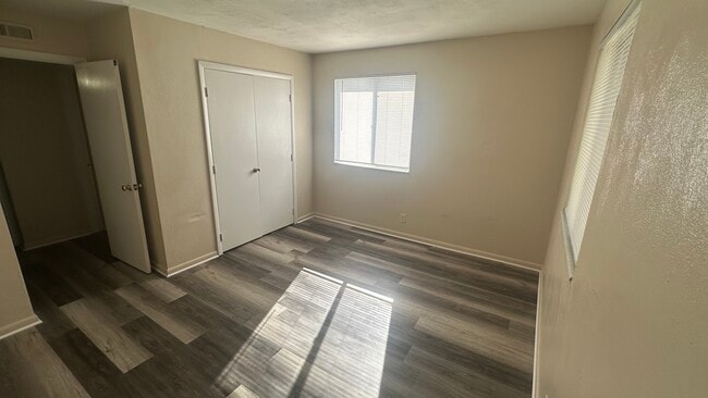 2365 Collins Dr Unidad C